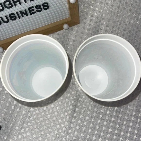 Lot Of 2 Kentucky Fried Chicken Plastic Cup  THE COLONEL'S COOLER Football/swim. - Picture 4 of 4